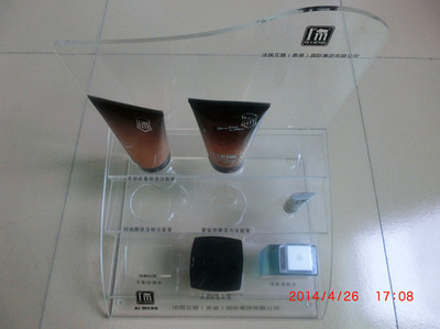 有機玻璃化妝品展示架 出口法國品質，提升品牌形象與產品陳列